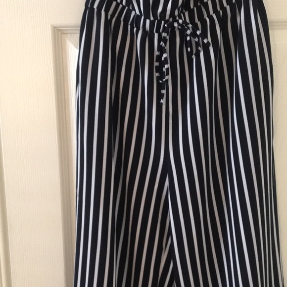 Beautiful navy blue and white pants suit romper - Picture 7 of 13